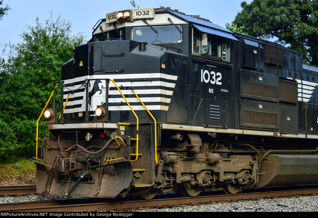 NS 1032 Close-up